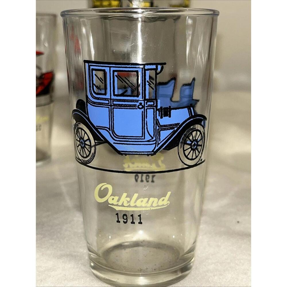 VTG Hazel Atlas Glass Cocktail Shaker & Lid And 4 Glasses Classic Car Designs - Picture 7 of 14